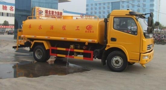 東風(fēng)多利卡<a href=http://www.877524.com/ssc target=_blank class=infotextkey>灑水車</a>