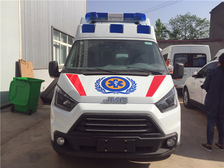 江鈴特順救護(hù)車長(zhǎng)軸高頂(國(guó)五)圖片2