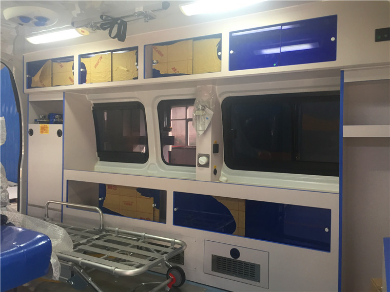 江鈴特順救護(hù)車長(zhǎng)軸高頂(國(guó)五)