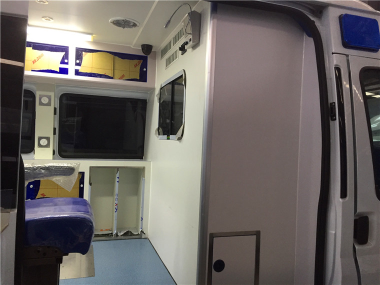 江鈴特順救護(hù)車長(zhǎng)軸高頂(國(guó)五)