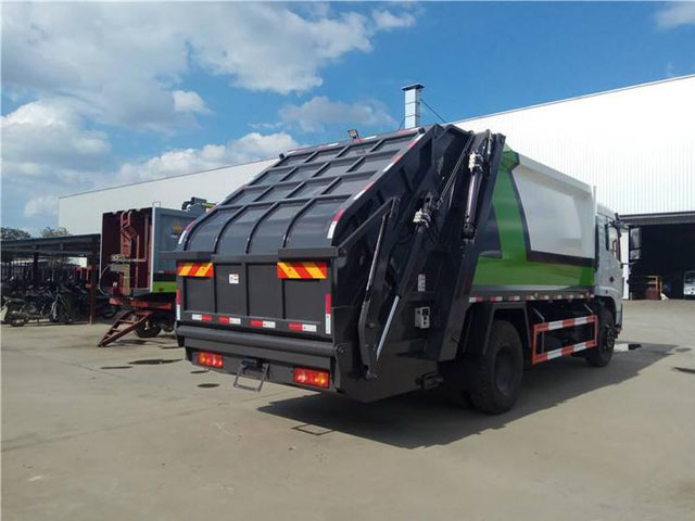 東風(fēng)暢行12方壓縮垃圾車(chē)圖片5