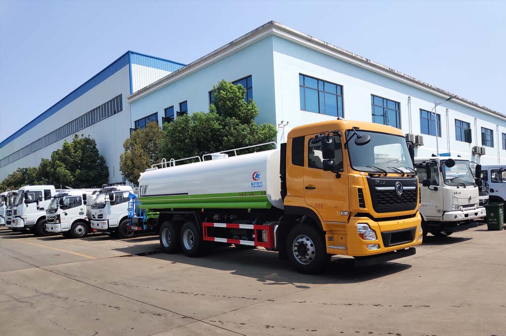 東風(fēng)天龍后雙橋國(guó)六灑水車(chē)圖片3